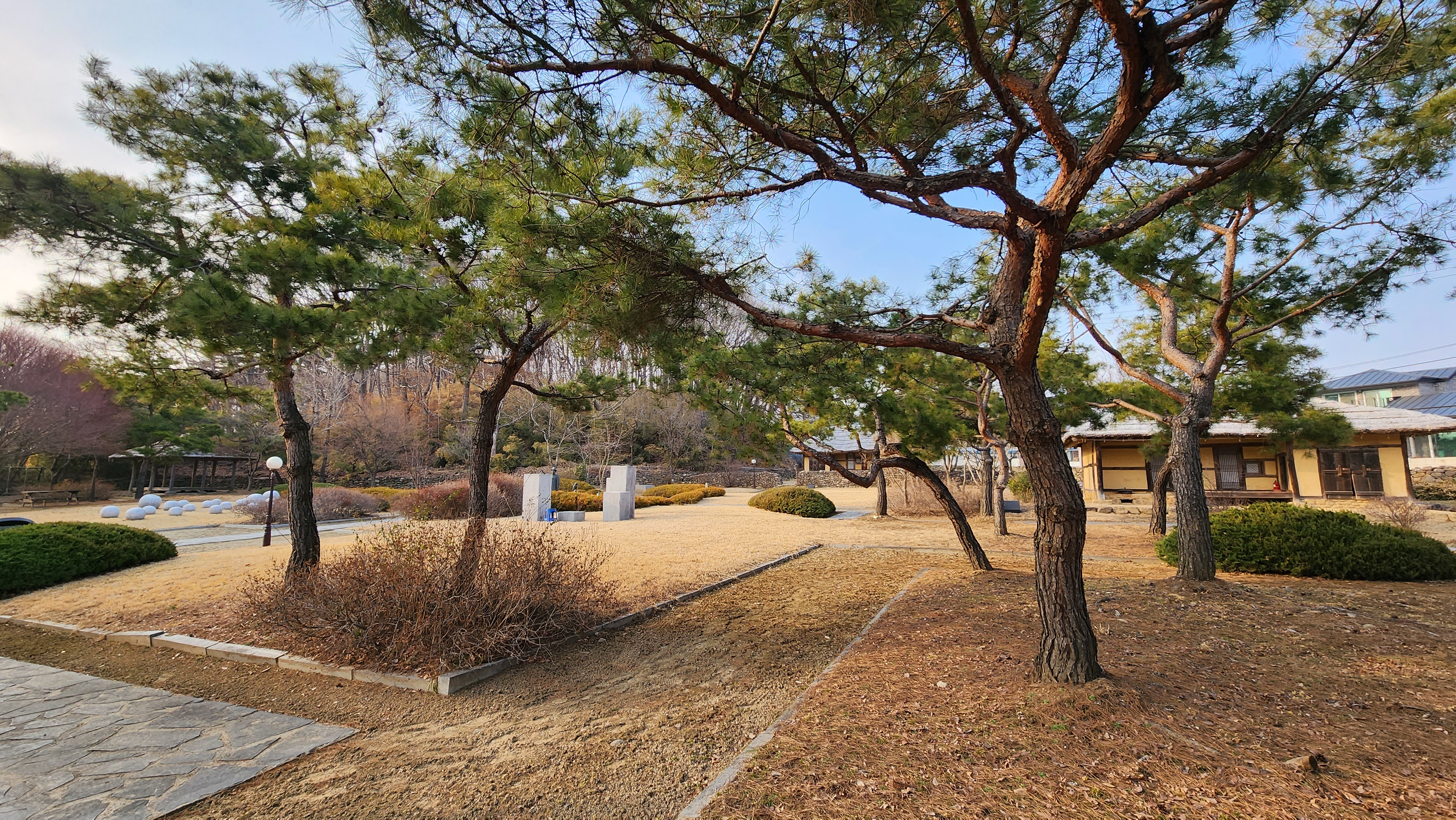 가왕 송흥록 · 국창 박초월 생가 내부