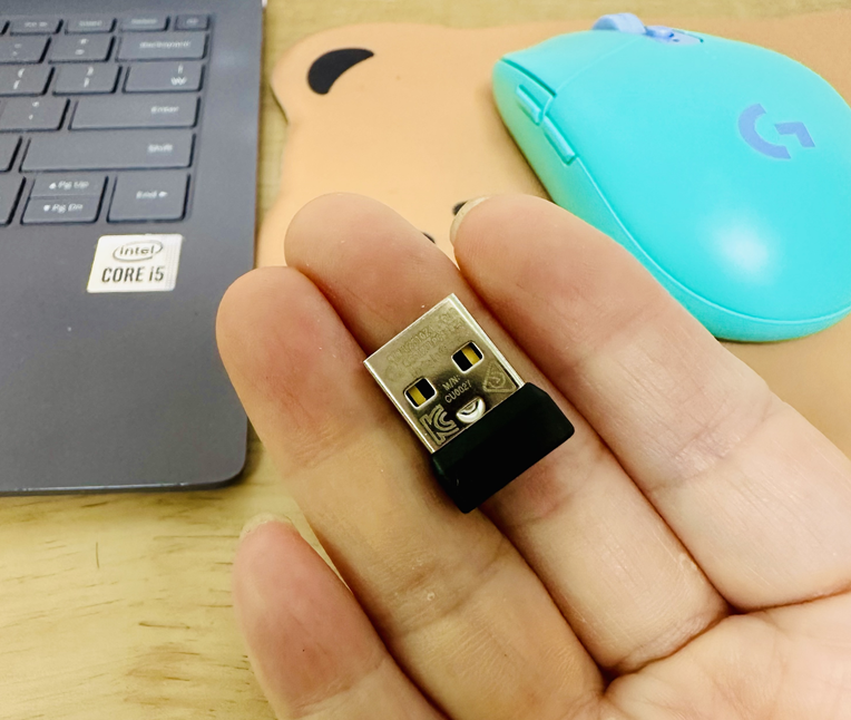 로지텍 G304 무선 마우스 민트 사용 후기 노트북 연결 과정