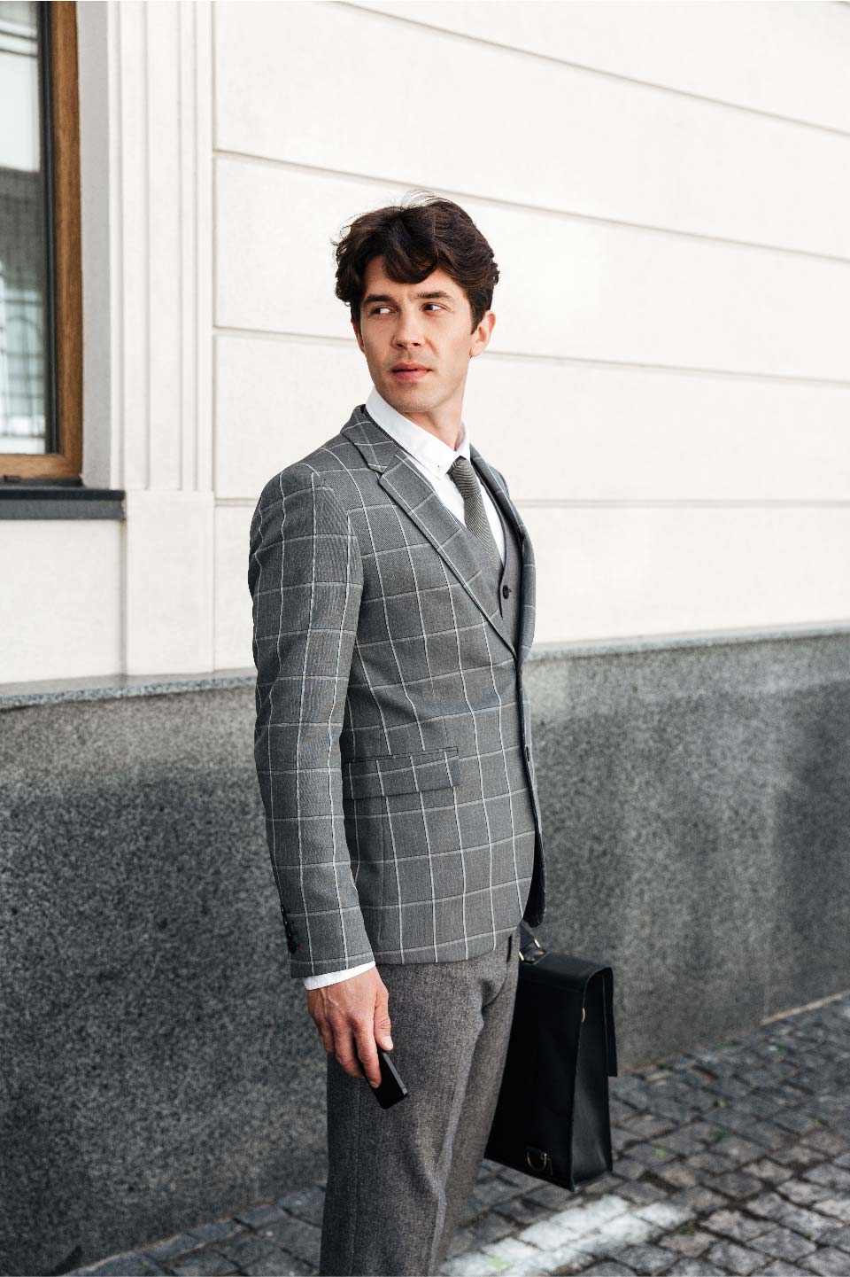 40대 남성의 품격 있는 정장 선택법