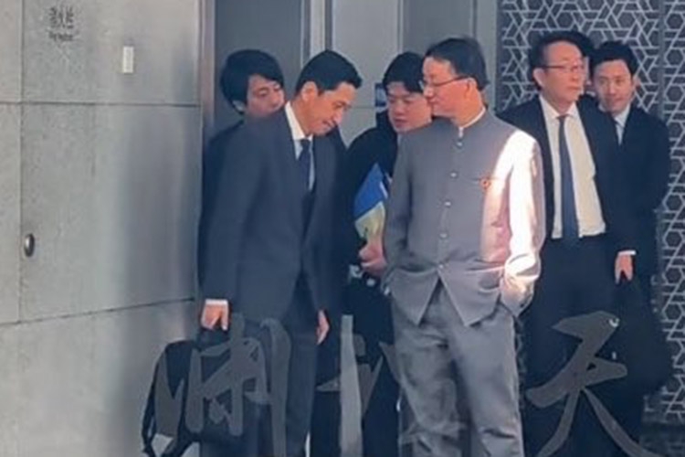 중·일 외교충돌 심화… ‘주머니 손 중국·고개 숙인 일본’ 영상 왜 나왔나? 관련 사진