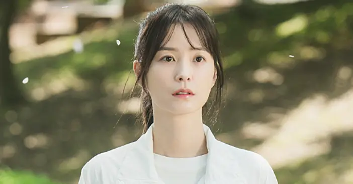 등장인물-윤지원-모습