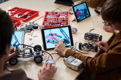 LG의 실험적인 스마트폰의 실패 원인: 모험주의, 혁신주의, 소통적 관점