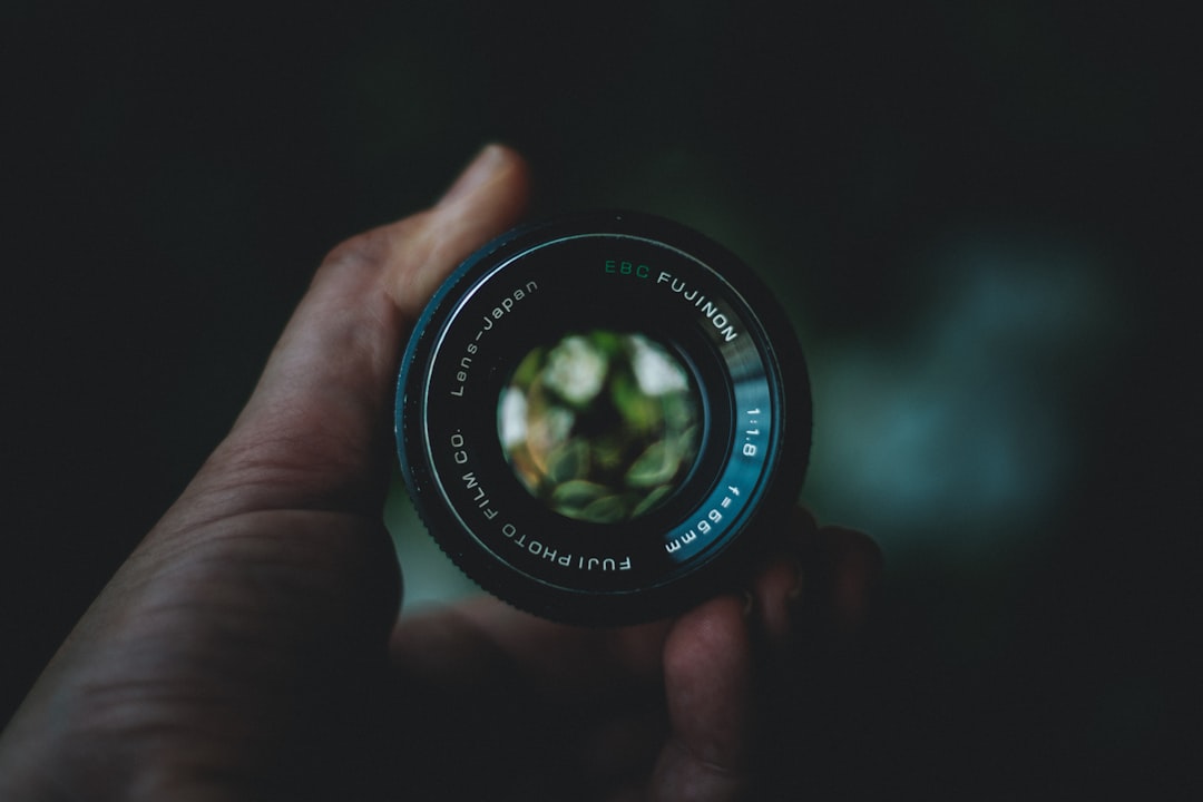 Lens