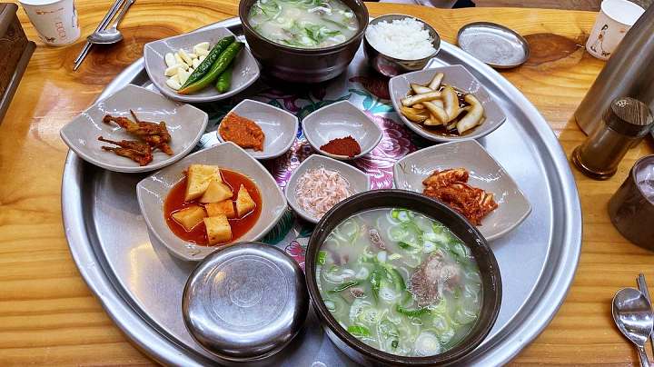 영천 식당 소머리곰탕 37년 전통 노포 곰탕 수육 엄마는 슈퍼우먼 맛집 추천