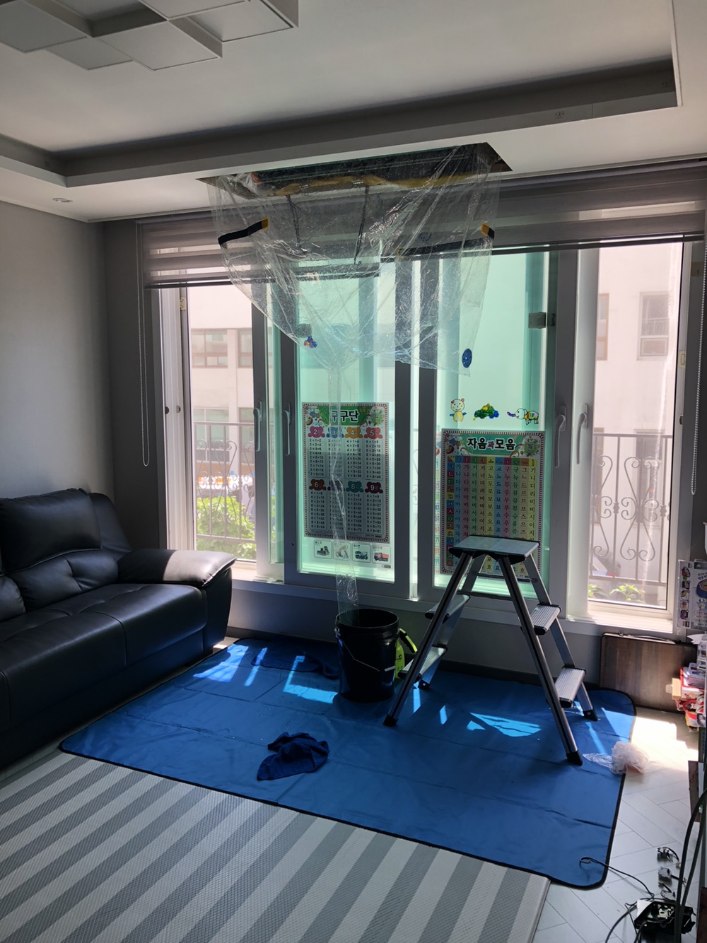 거실에어컨청소모습