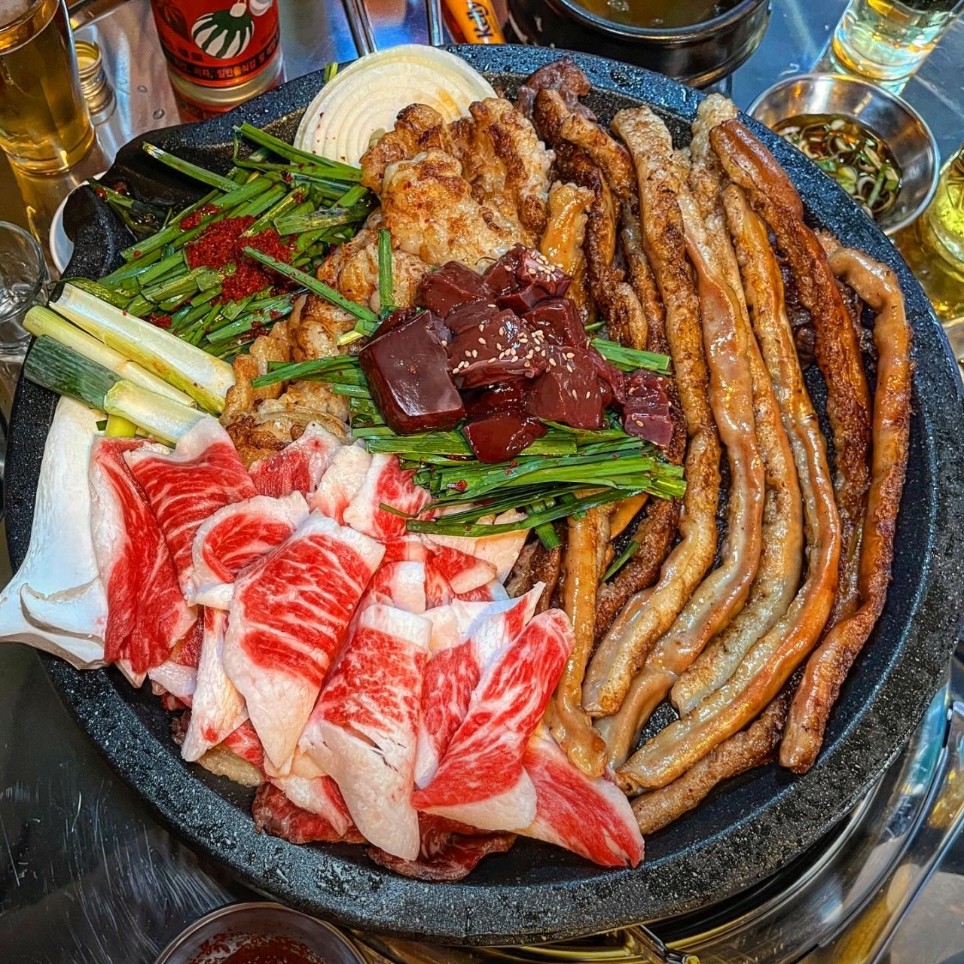 곱창은 역시 을지로! 불쇼까지 즐기는 을지작업장 방문기