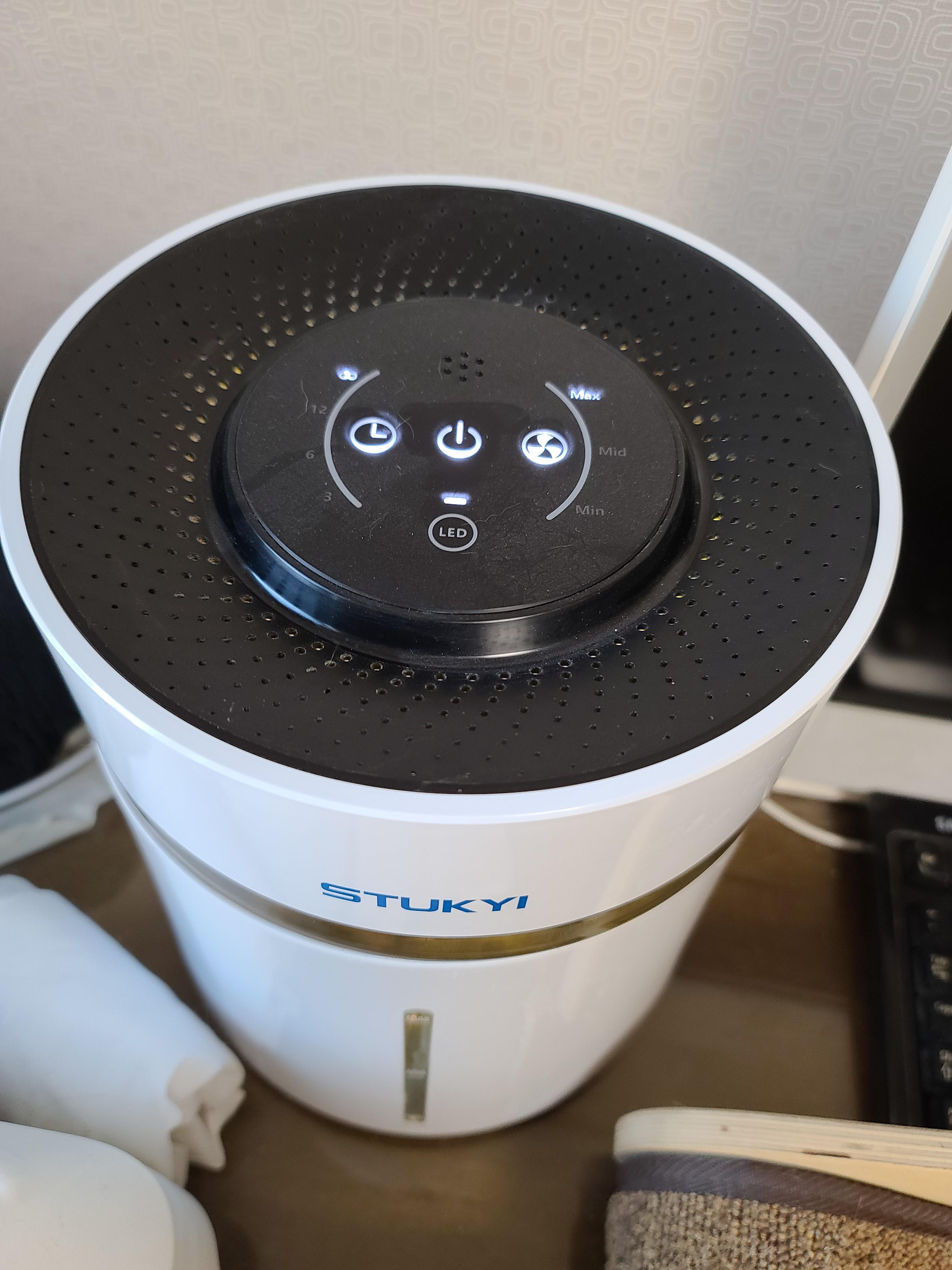 새벽에 창문을 연 이유는? 고양이 응아냄새의 심각성.