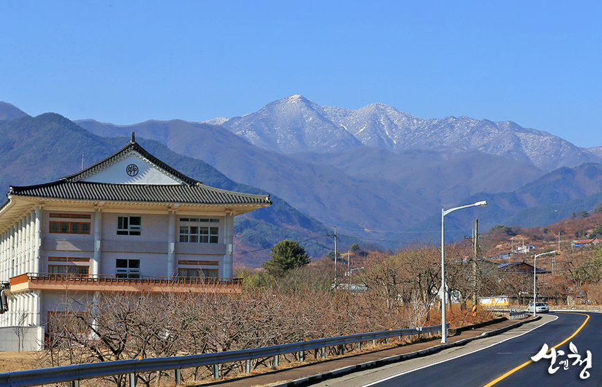 산청군파크골프장 (시천파크골프장, 산청군 덕산구장)
경상남도 산청군 시천면 사리 900-48