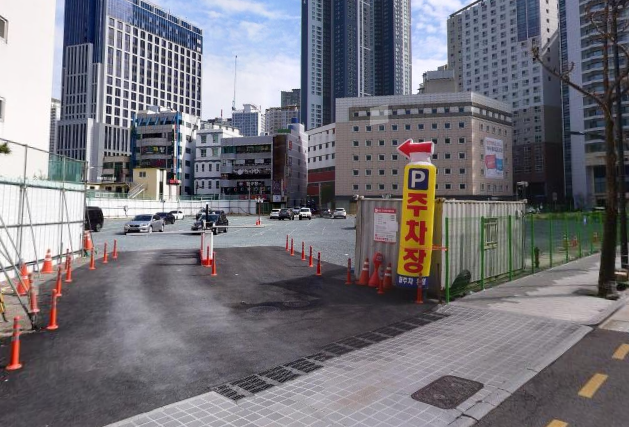 인근 연계주차장 입구