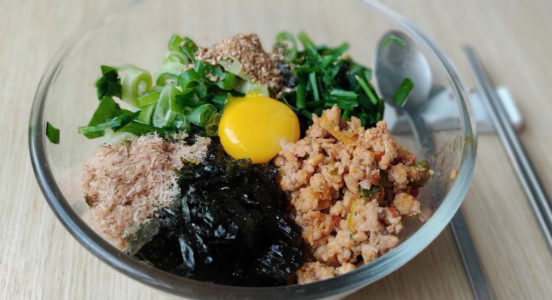 마지막으로 계란노른자만 올려준사진