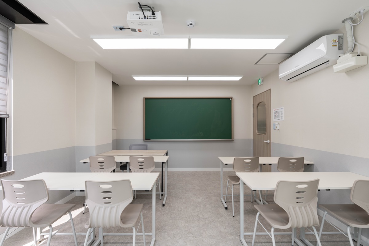 학원강의실벽면칠판시공