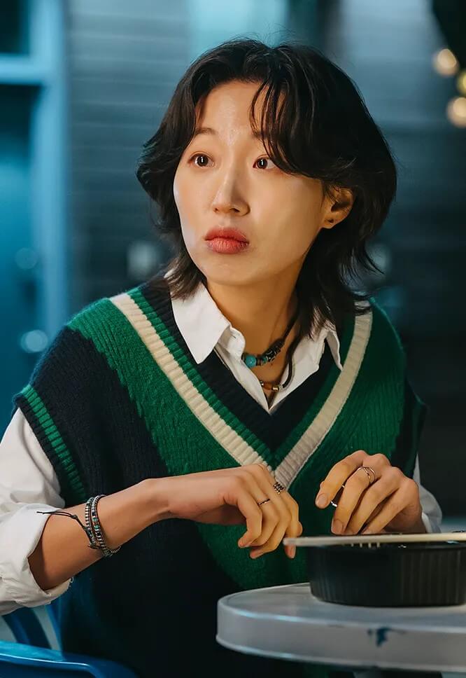 SBS드라마 우리영화 오경화가 맡은 콘텐츠PD 곽교영의 홍보 포스터 입니다.