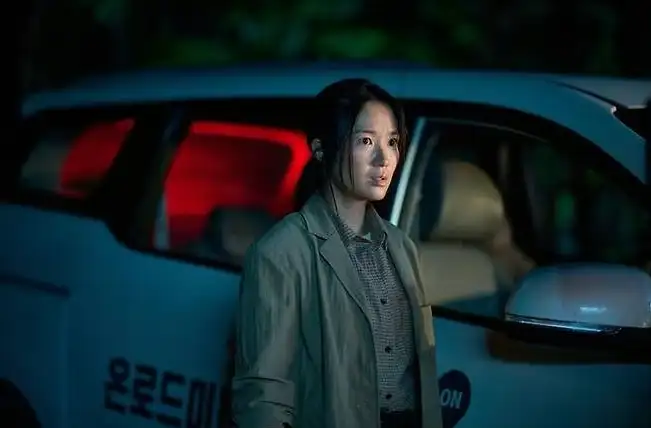 살목지 돌탑에 소원 영화 일부 장면