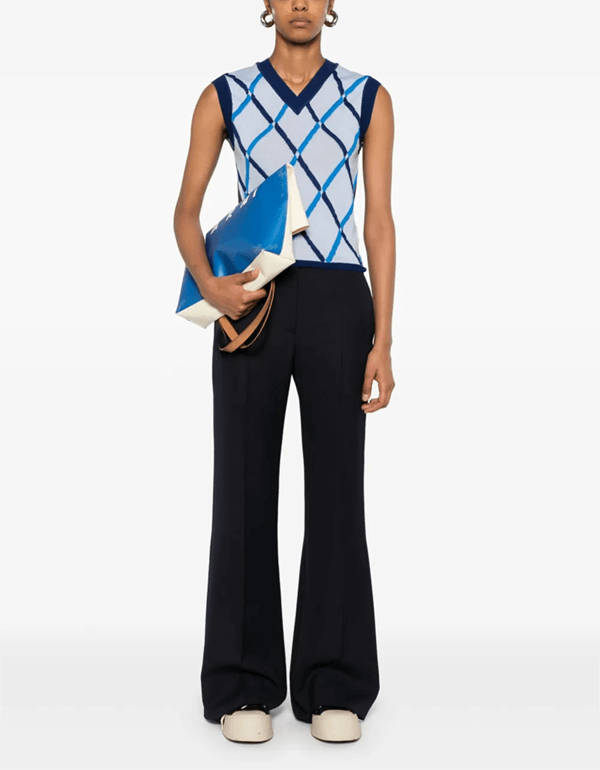 이혼보험 7회 이주빈 니트조끼