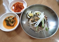 비빔막국수