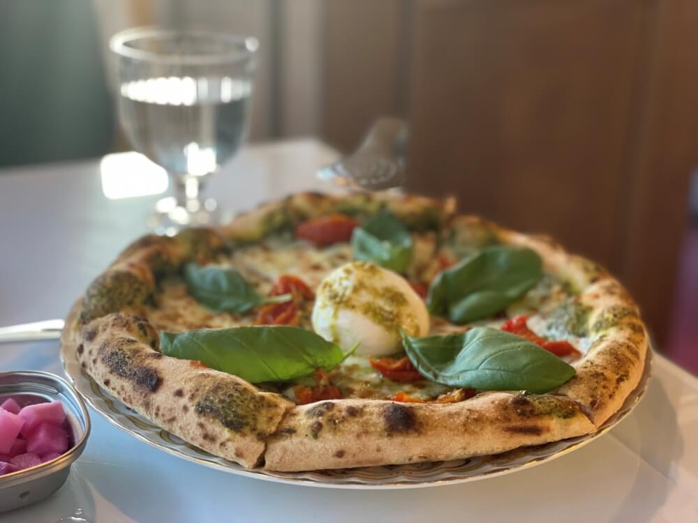 더 유로피언 - 시그니처 바질 부라타 치즈 피자