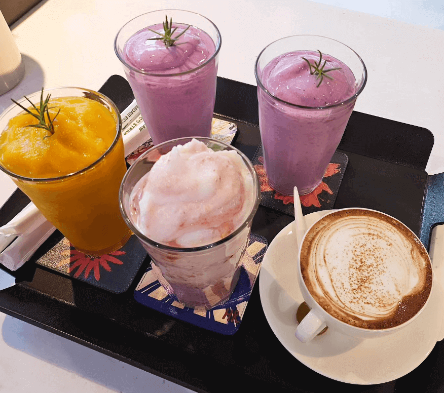 벙커 공연장에서 제공되는 음료들