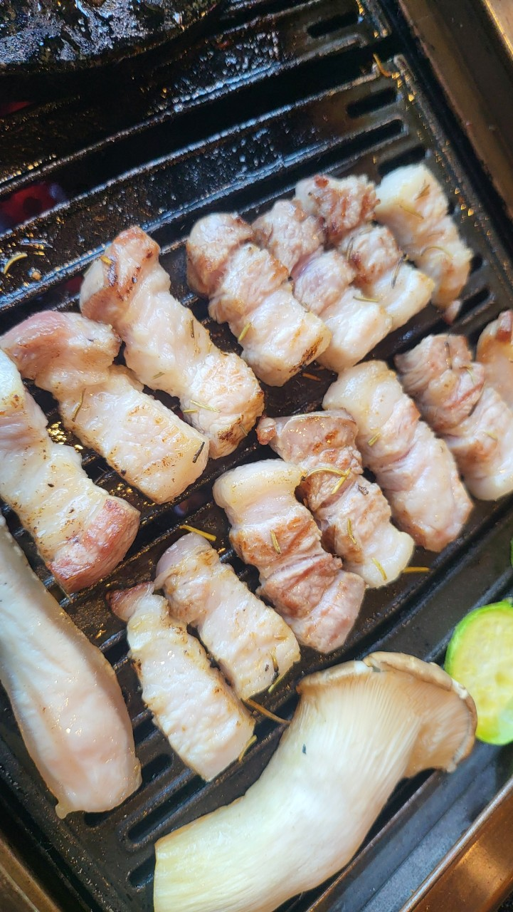 제주옥탑 진해자은점