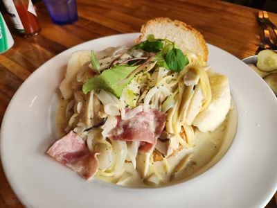 몽뜨화덕피자크림소스빠네