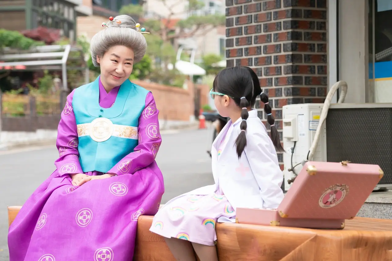 이상한 과자 가게 전천당 라미란 영화 예고편 줄거리 개봉일 원작 드라마