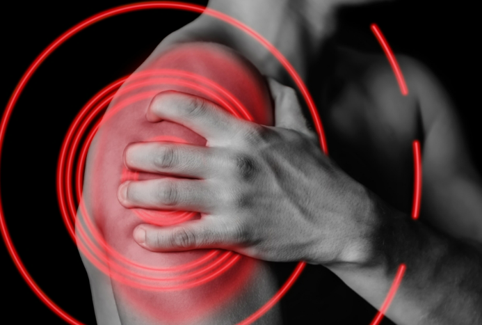 어깨 통증 원인