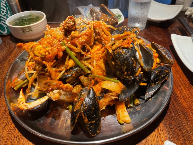 투데이 맛있는 메뉴 동굴 안에서 먹는 아구찜 아구탕 아귀섞어찜 맛있는 아귀찜찝 추천 부산 범일동 맛집