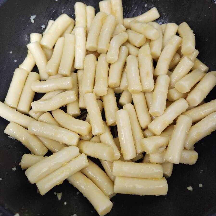 기름떡볶이 기름떡볶이 레시피 기름떡볶이 만들기 기름 떡볶이 만들기 매콤한 기름떡볶이 황금레시피 만들기! 비법은 버터 통인시장 기름 떡볶이 만들기 이색 기름떡볶이 만들기 고소하고 담백한 계란 간장기름떡볶이 만들기 기름 고추장 떡볶이만들기 초간단 황금레시피 설 명절 남은 떡국떡으로 기름떡볶이 만들기 백종원 기름 떡볶이 만들기 떡볶이 소스와 기름떡볶이 만들기 기름떡볶이 소떡소떡 만들기 백종원 기름떡볶이 쉽게 만들기!통인시장 부럽지 않은 맛 간식으로 기름떡볶이 만들기 기름떡볶이 황금레시피 최애간식 쉽게 만들기 10분 완성 기름떡볶이 가래떡으로 만들기