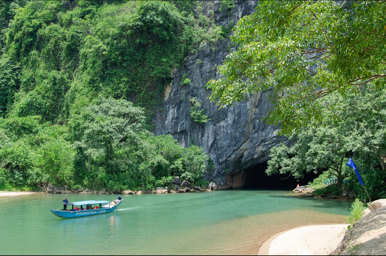베트남 꽝빈성 퐁냐-케방 국립공원(Phong Nha-Kẻ Bàng National Park) 관련 사진