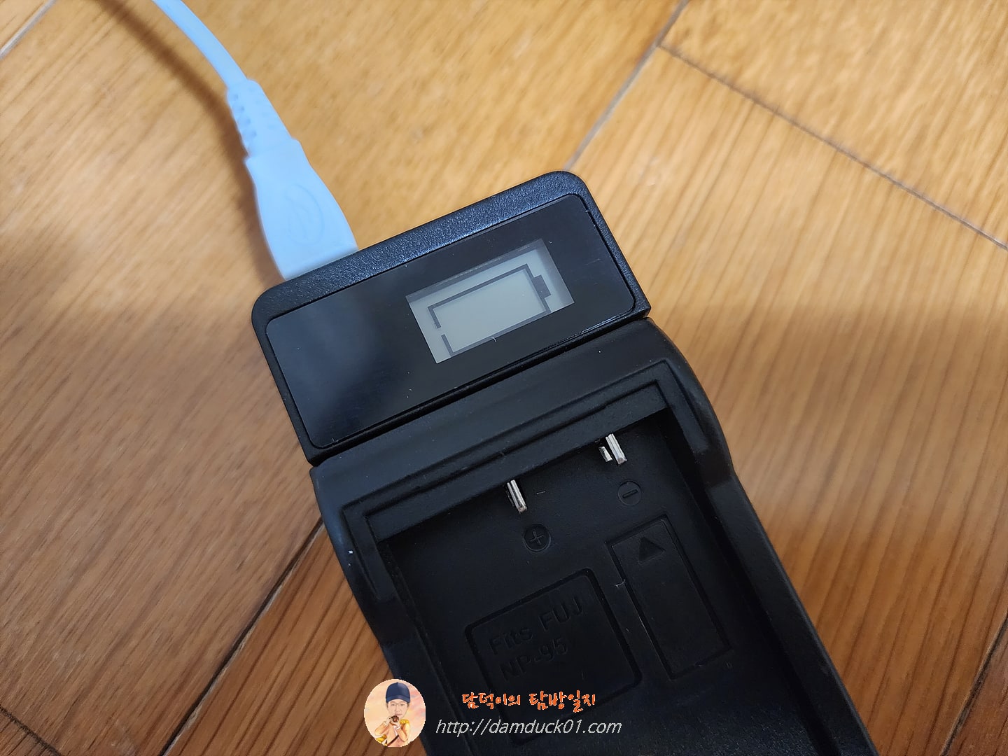 HQIX Fujifilm FINEPIX X30 X100 XF10 F31fFD F30 리얼 3D W1 카메라 NP-95 충전기 배터리