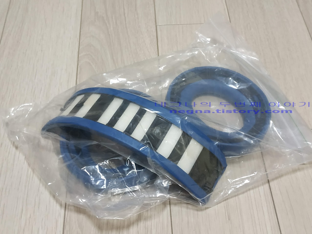 주문한 소니 골드 헤드셋 교체품