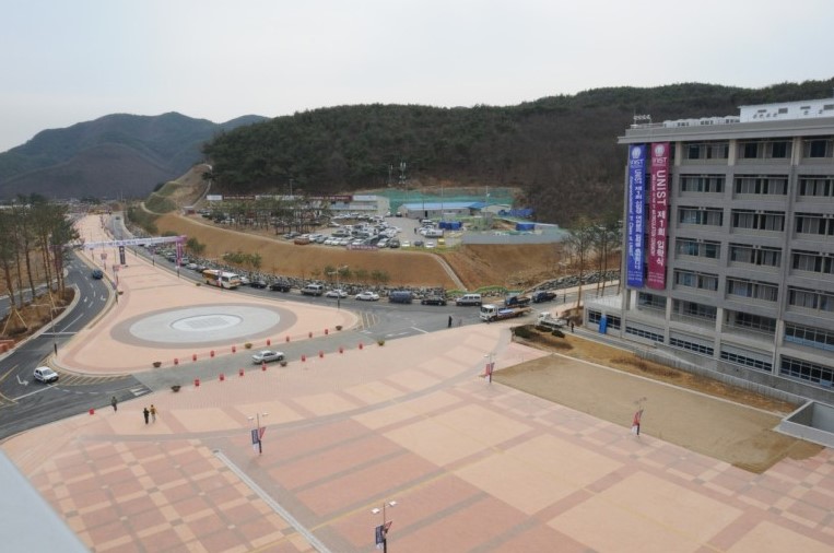 신입생 대상 최신 장학금 제도관련 사진자료