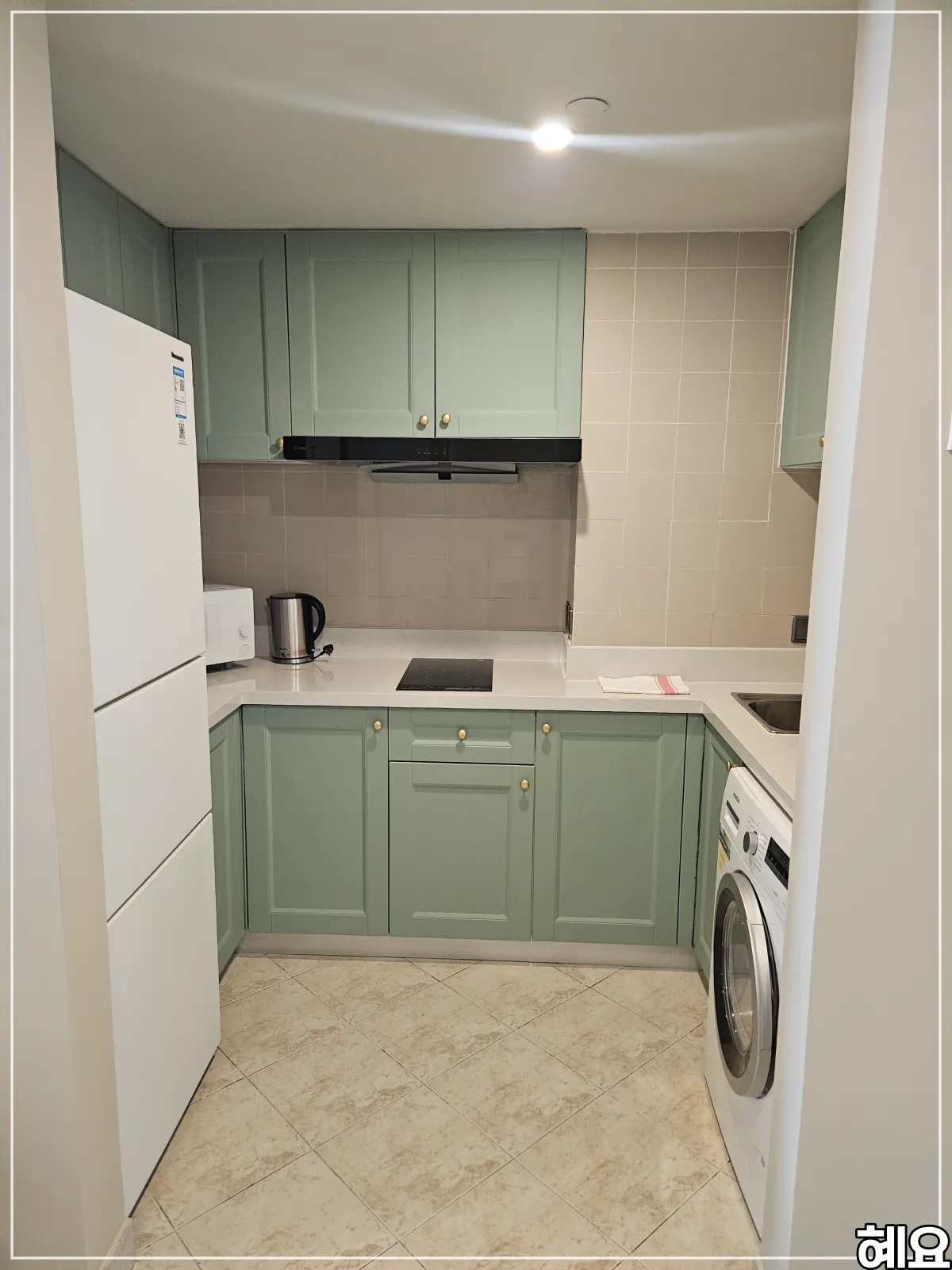 상하이-그린-코트-레지던스-시티-센터-주방