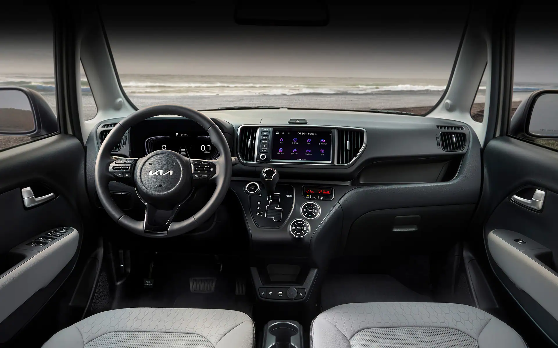 더 뉴 레이 실내