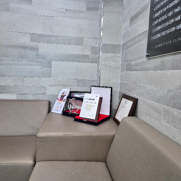 유행성각결막염 치료과정 증상 시력저하 회복과정 발병2주 3주 기록