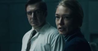 스푸트닉 군부 회의 장면