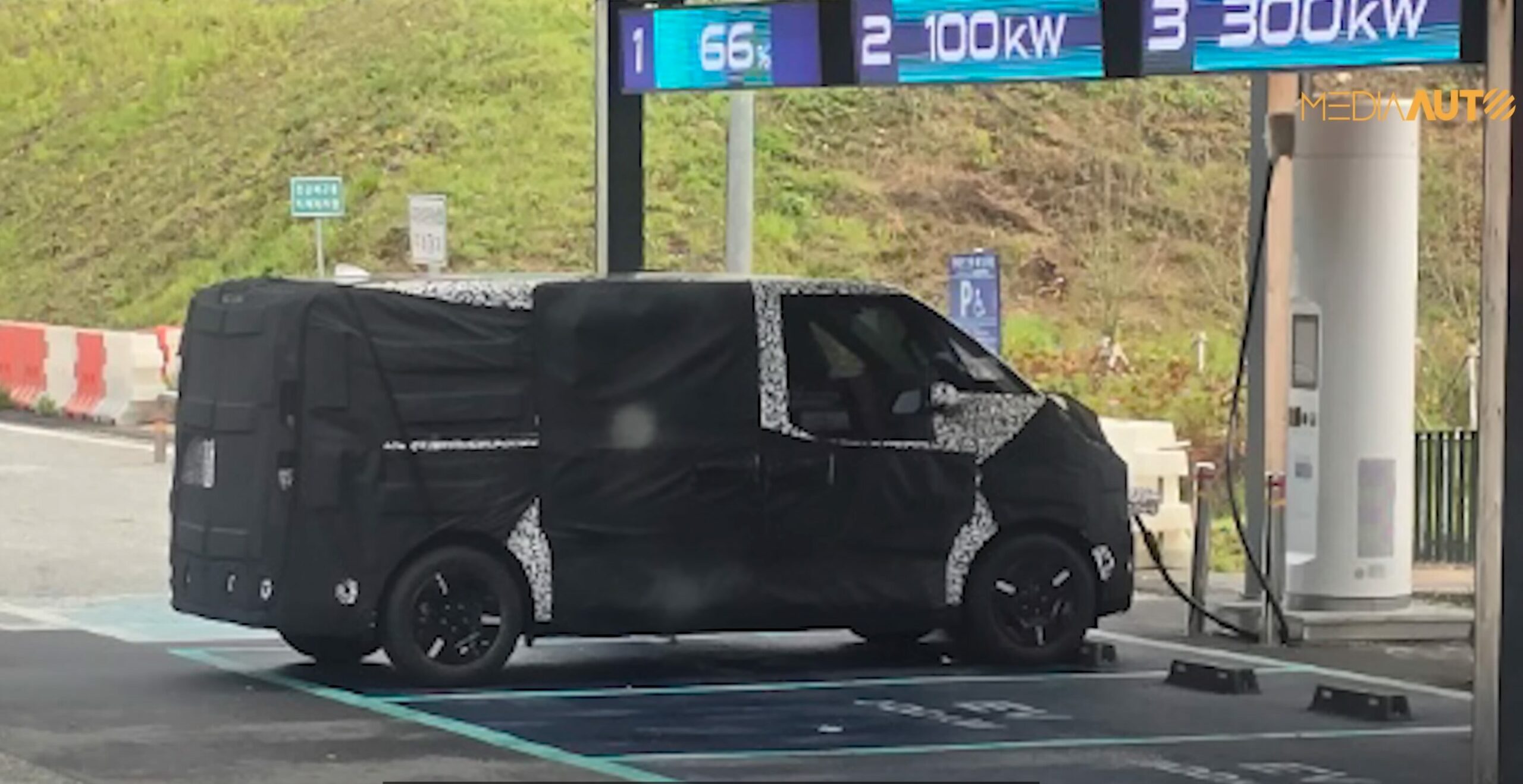 기아 PBV PV5 테스트카 위장막 스파이샷