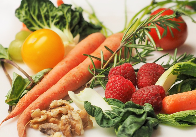 억지로 굶지 않아도 빠졌다 – 현실 식단 7일 기록‘일주일 식단 일기’로 알아본 내 몸의 변화