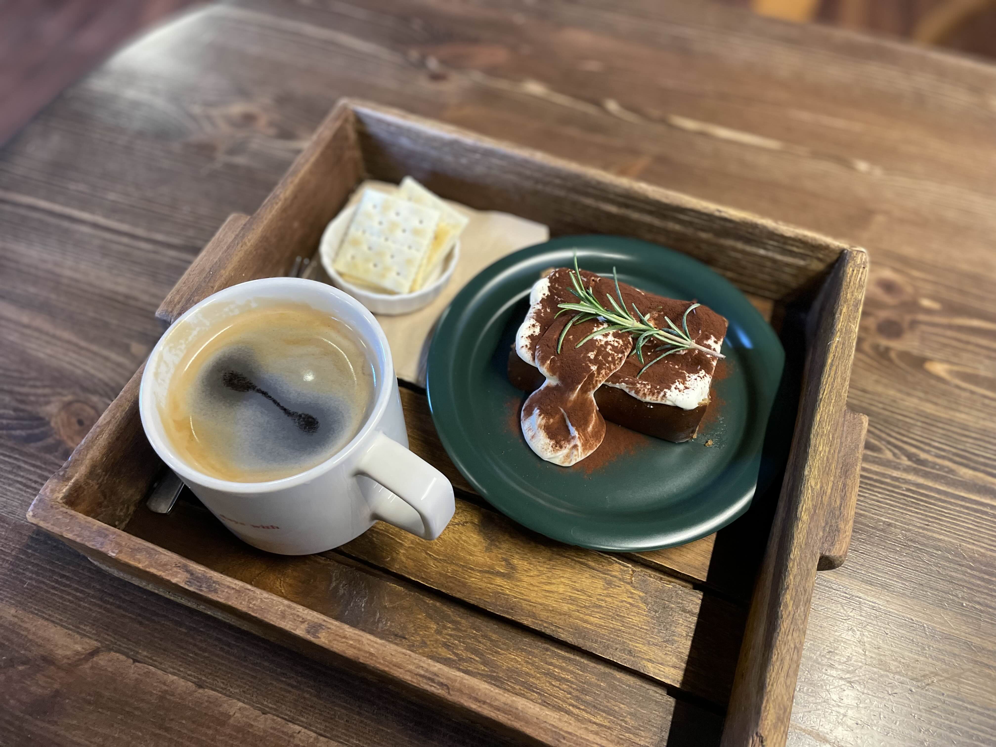 군산 가볼만한곳 - 틈(TEUM)