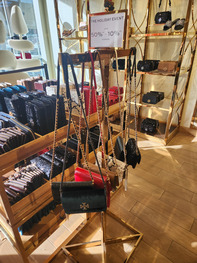 하와이 와이켈레 프리미엄 아울렛 토리버치