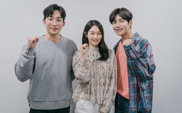 갯마을-차차차-주연-3명