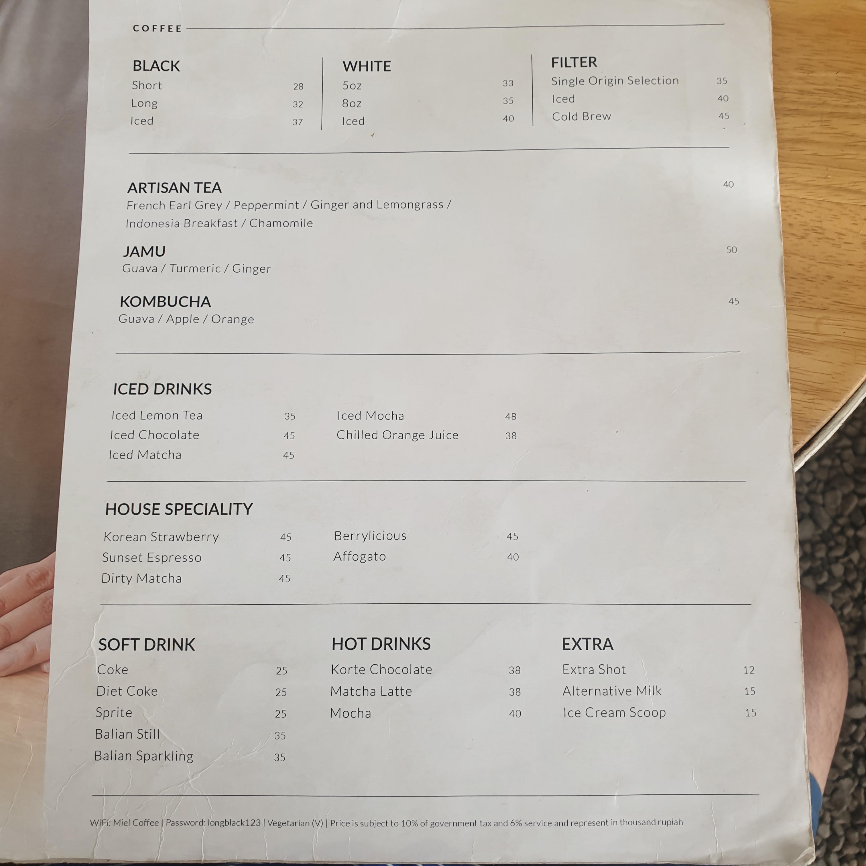 미엘 커피 짱구(MIEL Coffee Canggu): 발리 짱구(Bali Canggu) 지역 카페 ②_메뉴판 1(음료)