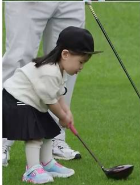 박인비 딸 골프 신동? 38개월 인서의 놀라운 칩샷
