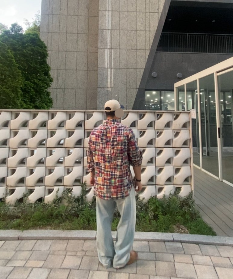 데일리룩('26. 7. 13.)곤니치와봉쥬르 빈티지 워싱 투톤 볼캡, 폴로랄프로렌 패치워크 마드라스 클래식핏 린넨셔츠, 에러스익셉티드 연청데님팬츠, 야세 YASE 스웨이드 더비슈즈