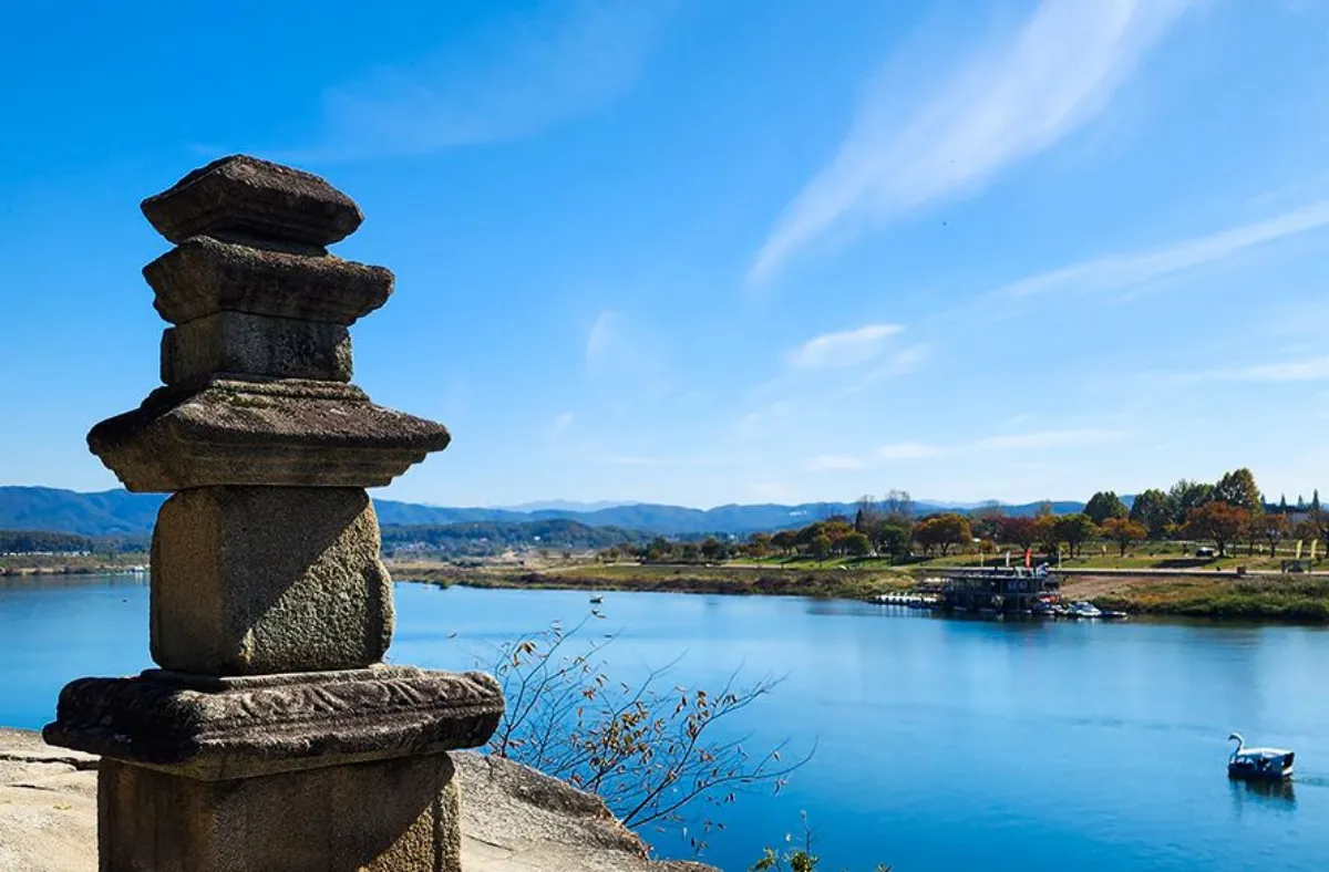 신륵사에서 보는 남한강 전경