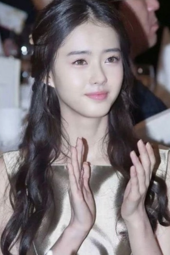 미모는 엄청난데 연기력은 물음표인 여자연예인들