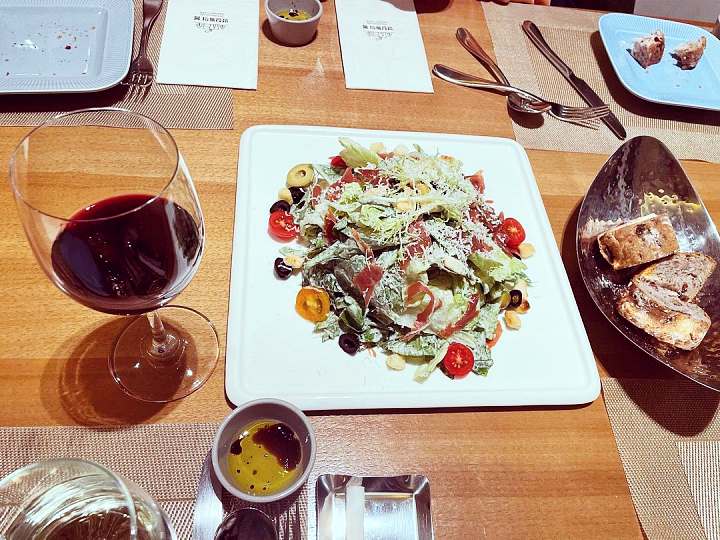 단골 파스타 레스토랑 정찬 게스트 수제 하몽 스테이크 하우스 평창동 맛집