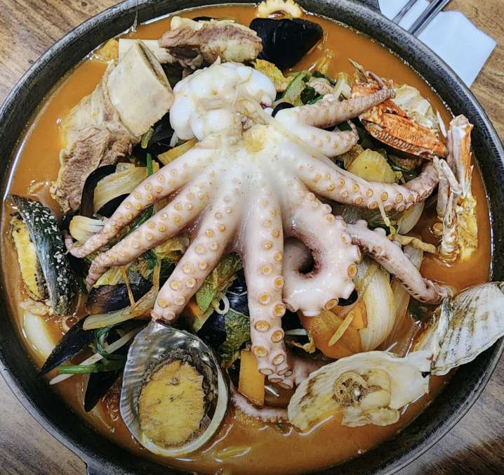 대구 달성군 다사 짜장면 맛집 &amp;#124; 생방송투데이 &lsquo;리뷰 믿고 한 입&rsquo; 나온 무쇠짬뽕 
