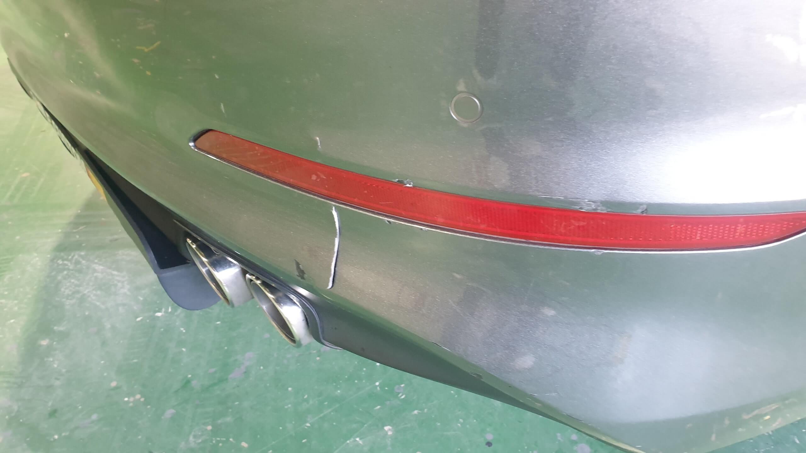 깨진 범퍼 복원 -