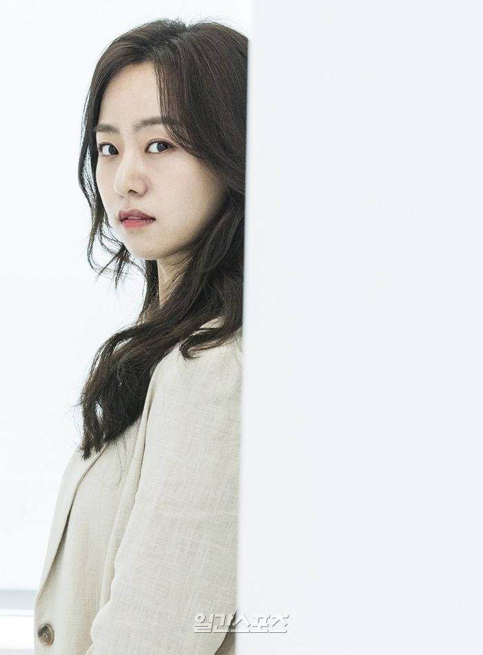 노수산나 옆모습 사진