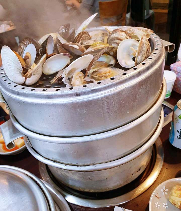 청정 남해바다를 겹겹이 새조개 샤브샤브 코끼리조개 회 4단 해물찜 거제 거제도 맛집 추천 생방송투데이 자족식당